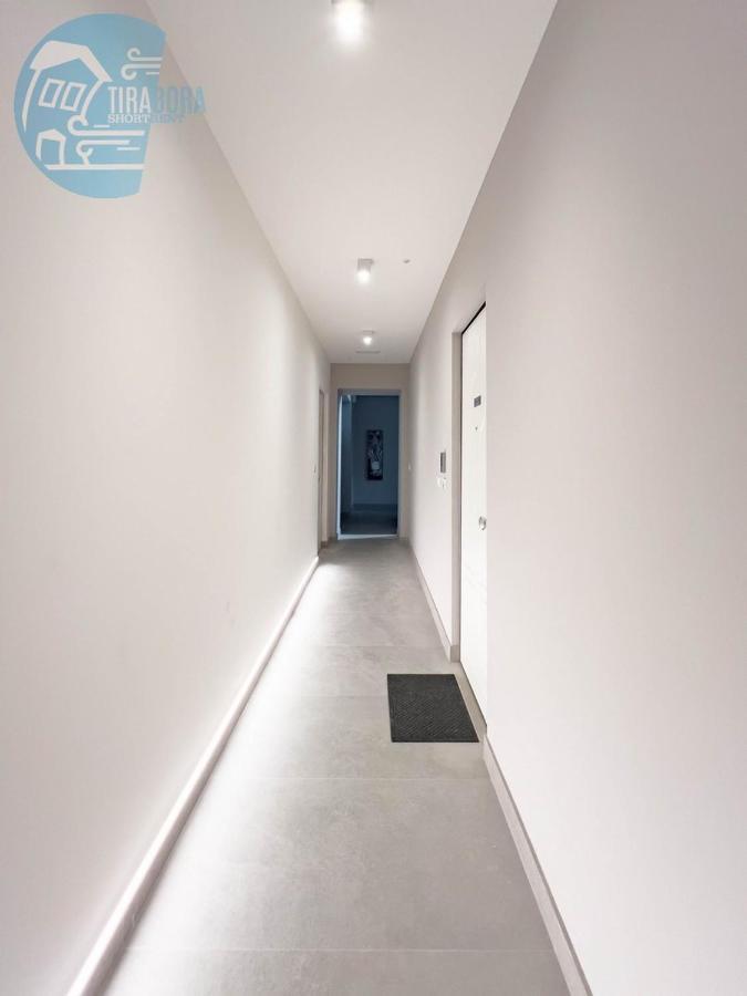 Piazza Della Borsa 3C Tirabora Short Rent Apartment Trieste Bagian luar foto
