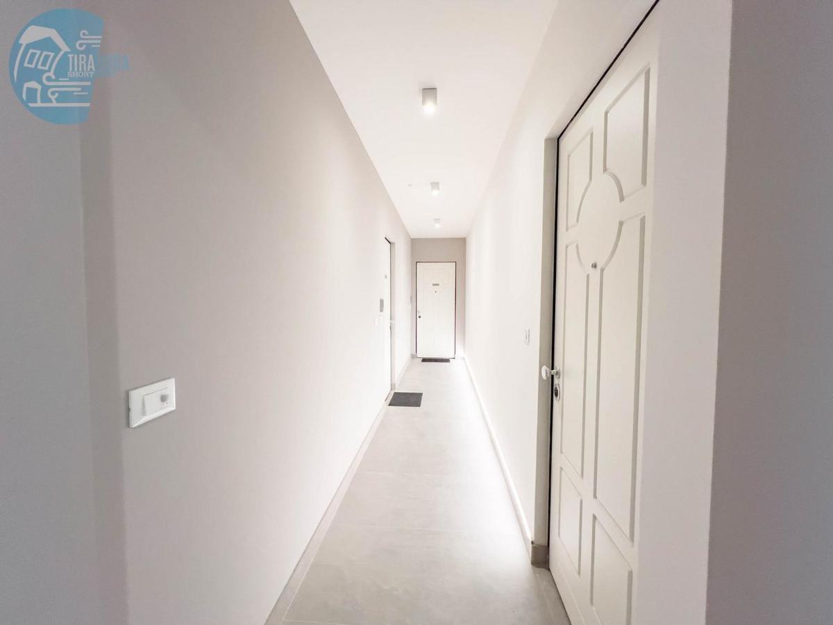 Piazza Della Borsa 3C Tirabora Short Rent Apartment Trieste Bagian luar foto